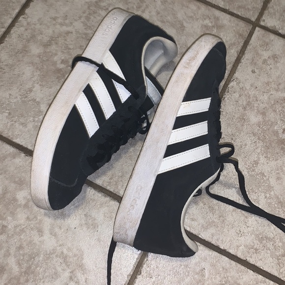 Adidas shoes - Picture 3 of 3